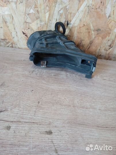 Патрубок воздушного фильтра Ford Kuga 2