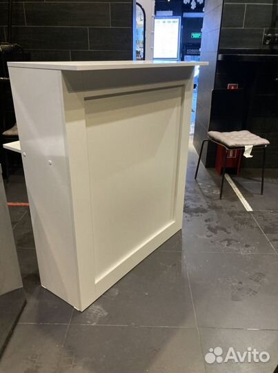 Стойка ресепшн 90 см