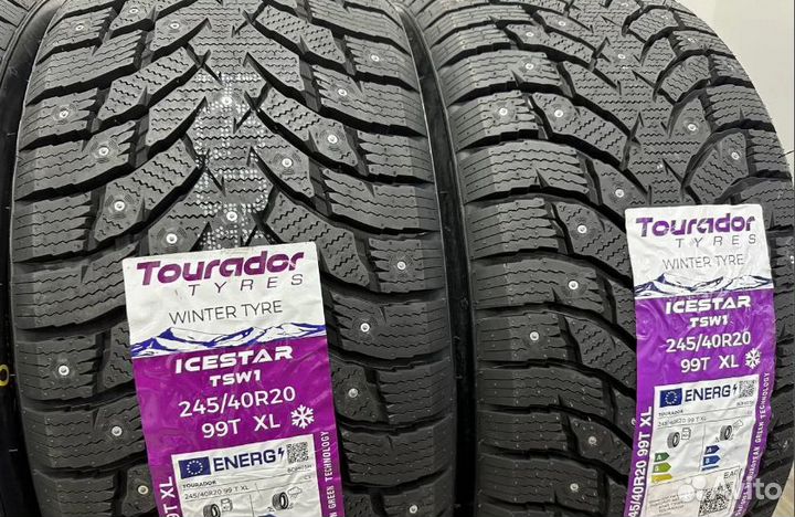 Tourador Ice Star TSW1 245/40 R20 98U