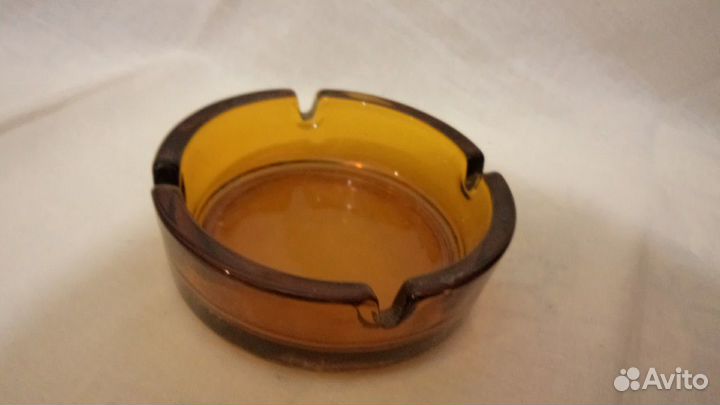 Пепельница стекло керамика