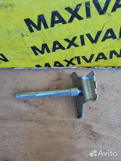 Крепление аккумулятора Audi Q7 4L BUG 3.0 2007