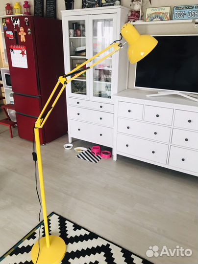 Торшер напольный