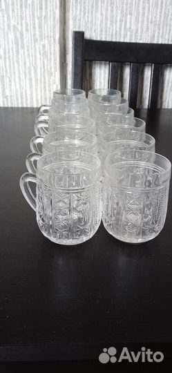 Посуда: стаканы, рюмки, вазы, креманки, кружки