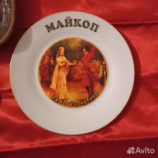 Тарелки настенные, сувениры из гипса