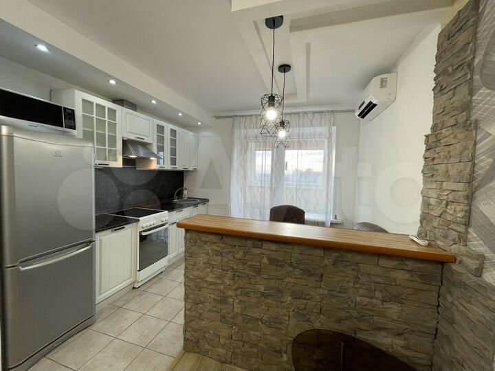 2-к. квартира, 47 м², 10/10 эт.