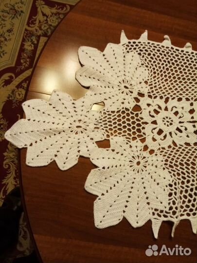 Шарф белый вязаный крючком