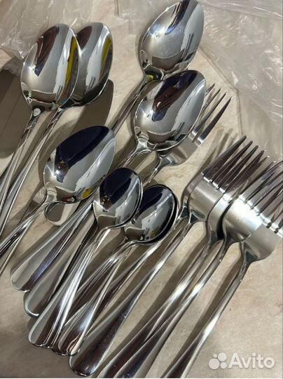 Набор столовых приборов на 6 персон. Новый