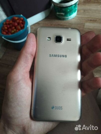 Samsung Galaxy J5 (2016), 2/16 ГБ