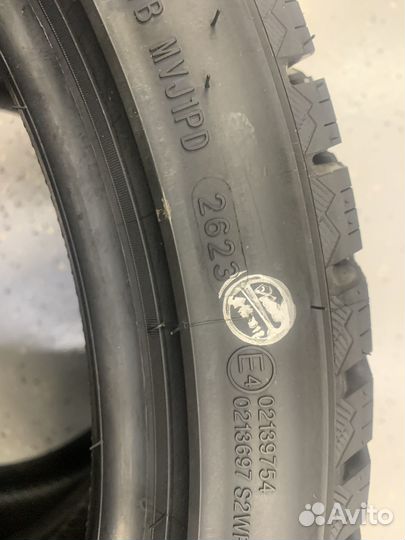 Grenlander Icedefensor Stud II 245/45 R18 100T