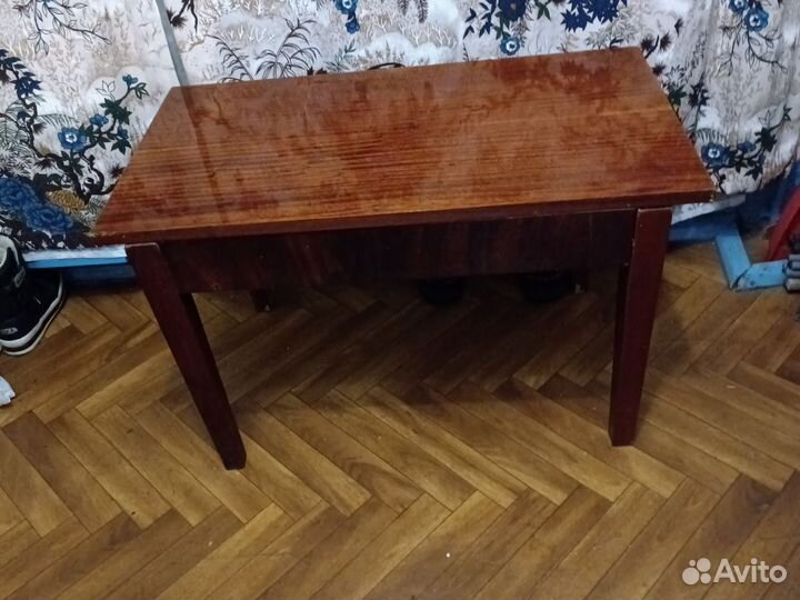 Стол для тв