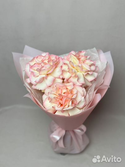 3 Французские розы с оформлением