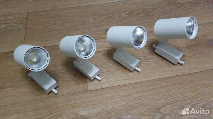 Трековый светильник, новый, комплект 4 шт
