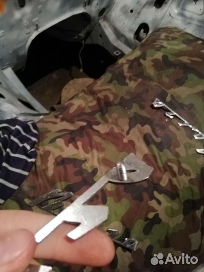 Шильдик Волга