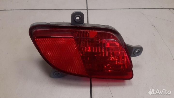 Фонарь задний в бампер правый Kia Venga
