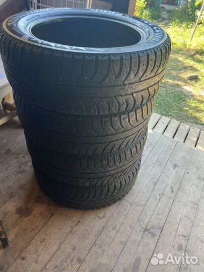 Bridgestone Ice Cruiser 7000 215/60 R17 100T