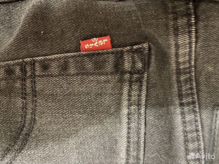 Джинсы levis