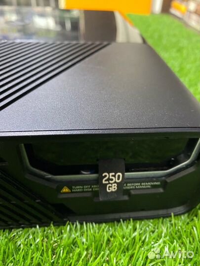 Xbox360e 250gb + 41 игра