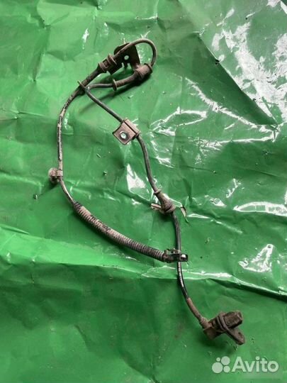 Датчик передний правый Hyundai Solaris