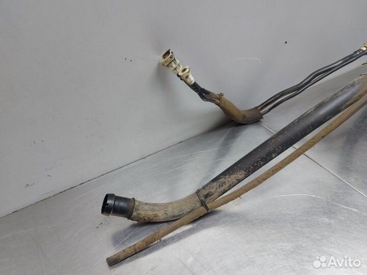 Горловина бензобака Jeep Grand Cherokee WK2