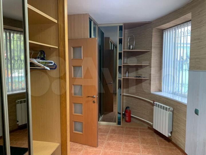 Дом 575,8 м² на участке 15 сот.