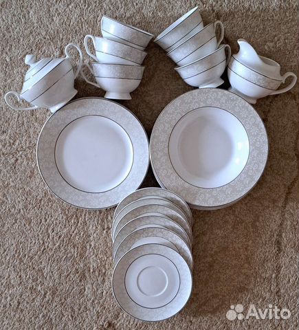 Набор столовой посуды новый