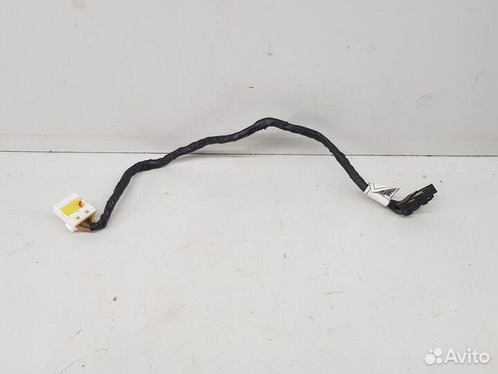 Электропроводка кнопок руля (Kia Quoris)