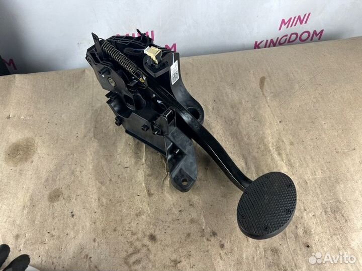 Педаль тормоза Mini Cooper F55 B38A15A 2015