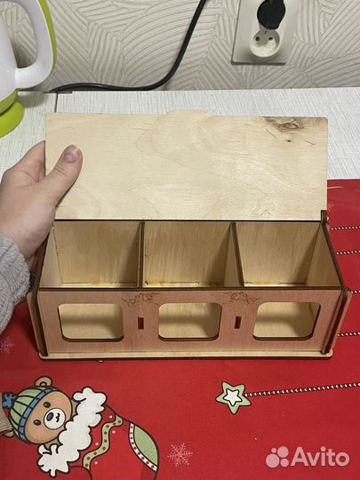 Подарочная коробка из дерева