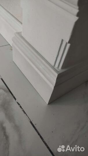 Установка плинтусов