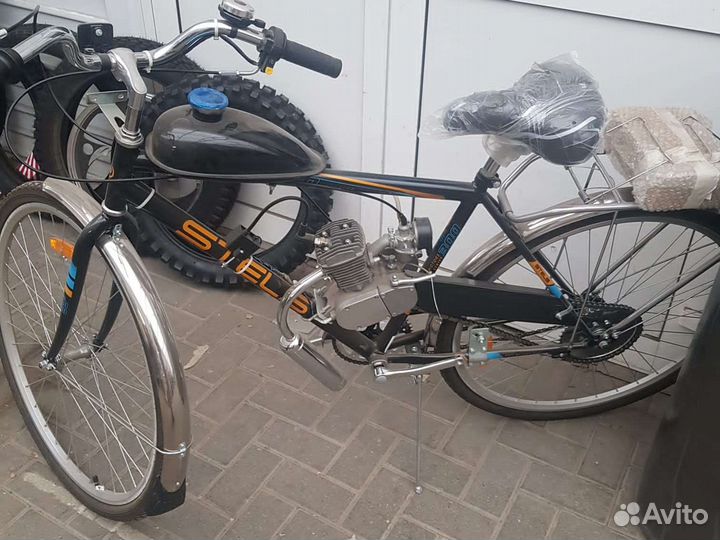 Велосипед с бензиновым мотором