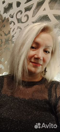 Администратор,продавец,кассир,реализатор экскурсии