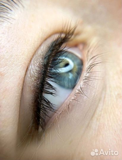 Мастер перманентного макияжа