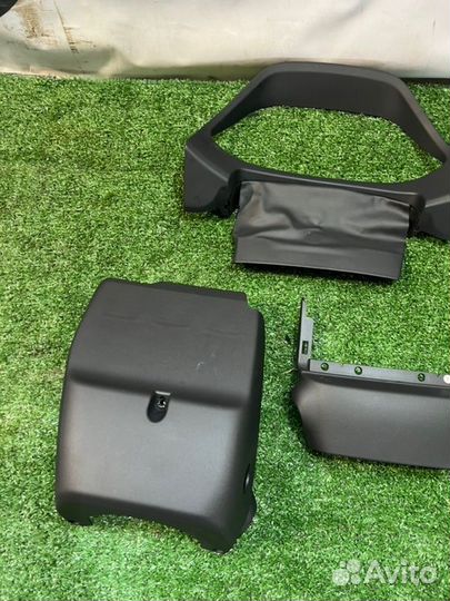 Кожух рулевой колонки Lexus Ux200 mzaa10 M20A-FKS