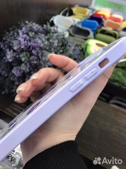 Чехол силиконовый с рисунком iPhone 13