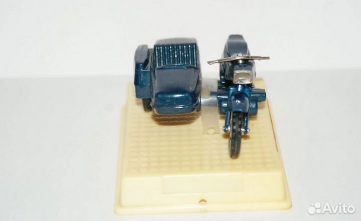 Мотоцикл 1/30 Днепр-2 1977 год Саратов Тантал