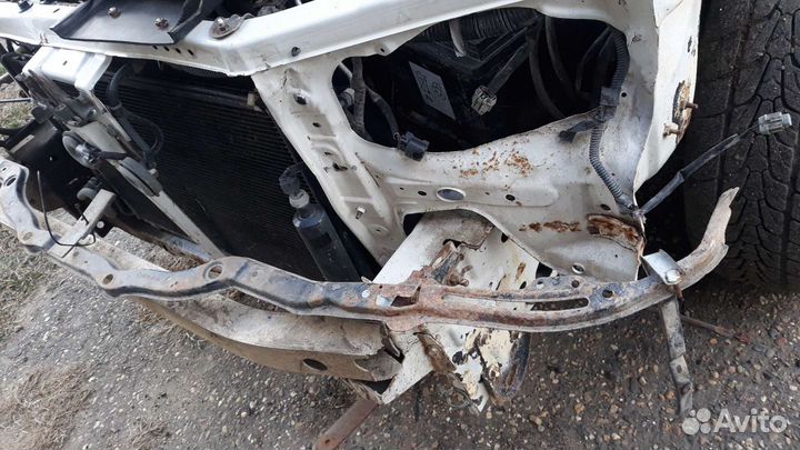 Планка крепления бампера nissan presage