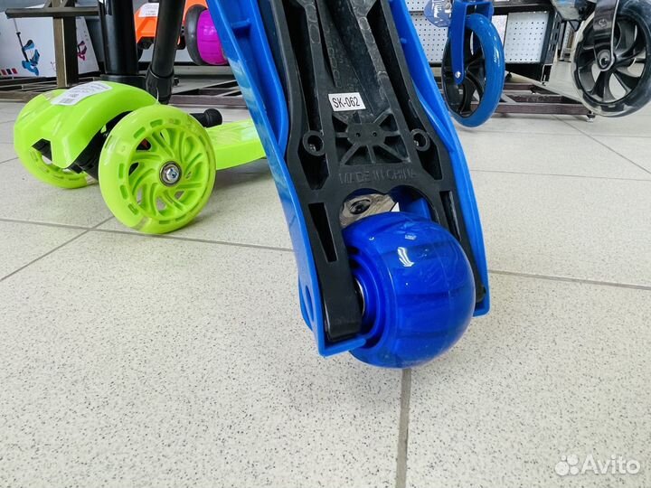 Самокат детский трехколесный до 60 кг