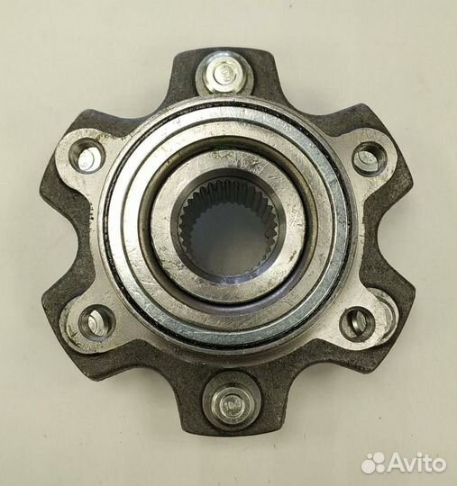 Ступица задняя Mitsubishi Pajero III V73