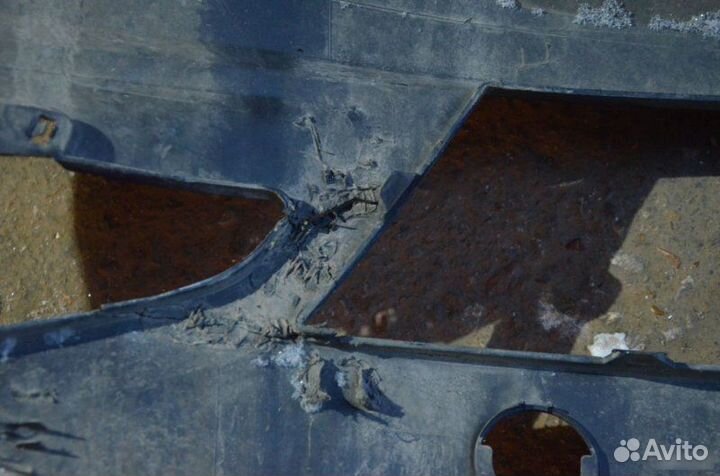 Бампер передний Hyundai Solaris