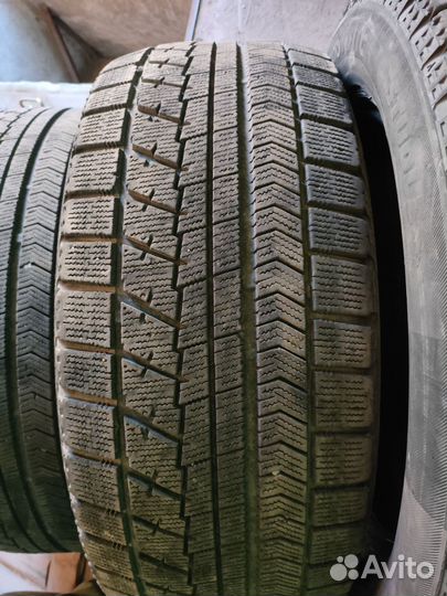 Bridgestone Blizzak VRX 235/55 R17