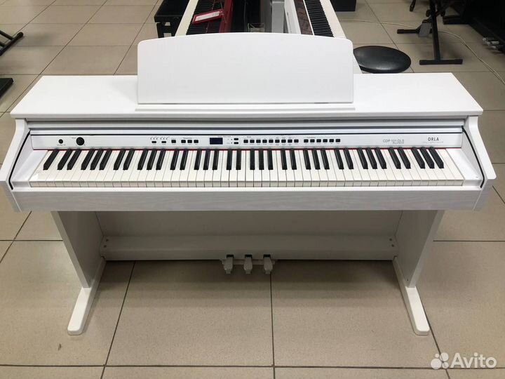 Цифровое пианино Orla CDP-101