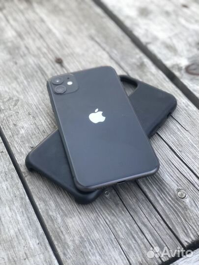 Продам айфон 11