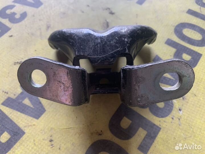 Петля двери задней левой верхняя Kia Ceed