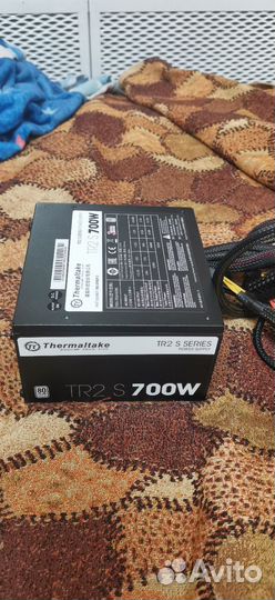 Блок питания Thermaltake tr2 s 700w