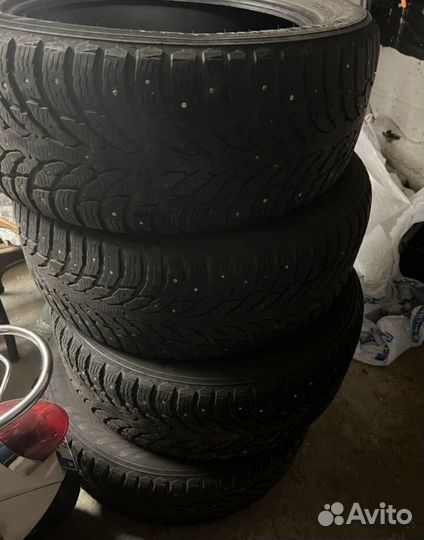 Nokian Tyres Hakkapeliitta 9 SUV 265/50 R20