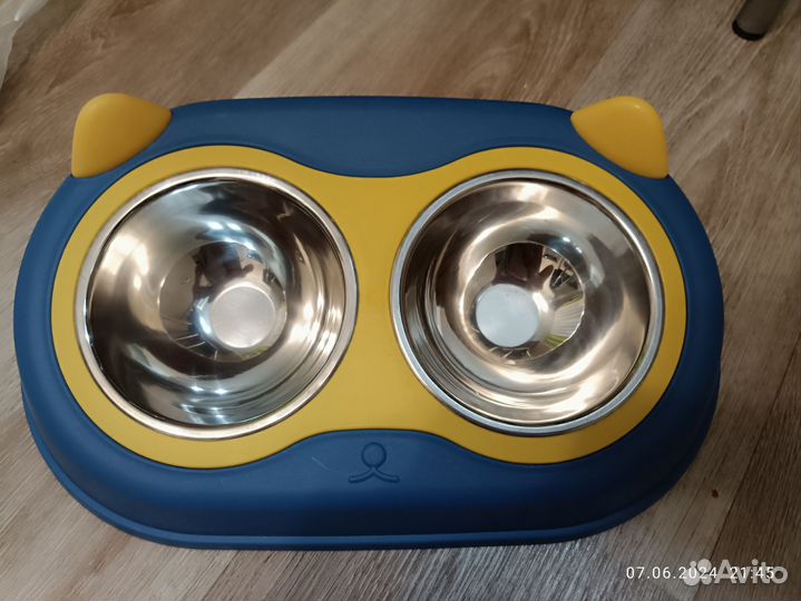 Новая миска для кошек