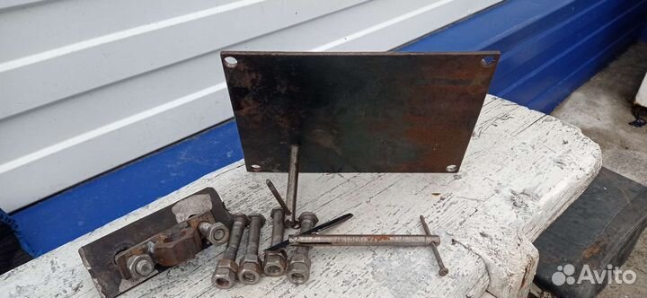 Замок гаражный накладной