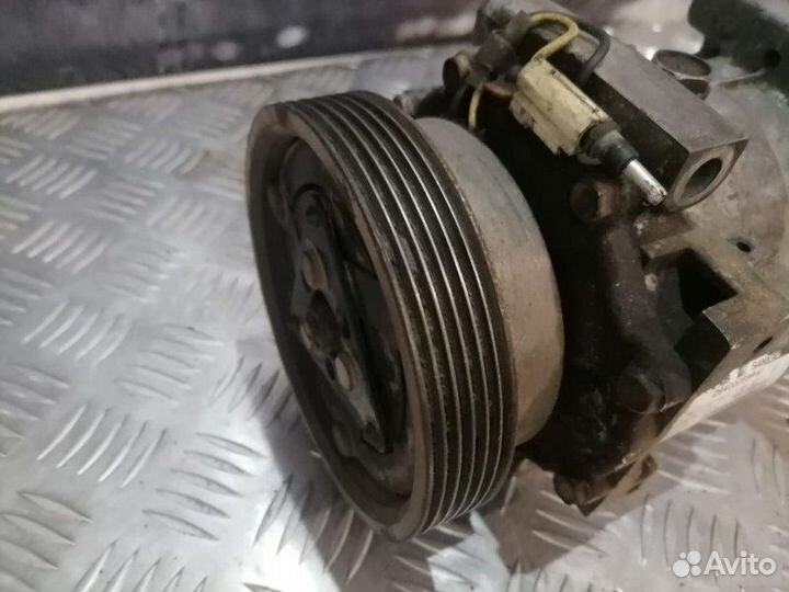 Компрессор кондиционера Renault Logan 1.6