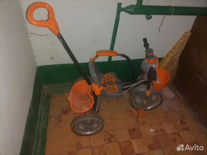 Детский трехколесный велосипед