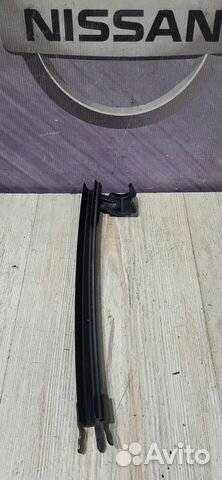 Направляющая стекла Nissan teana J32 Прав